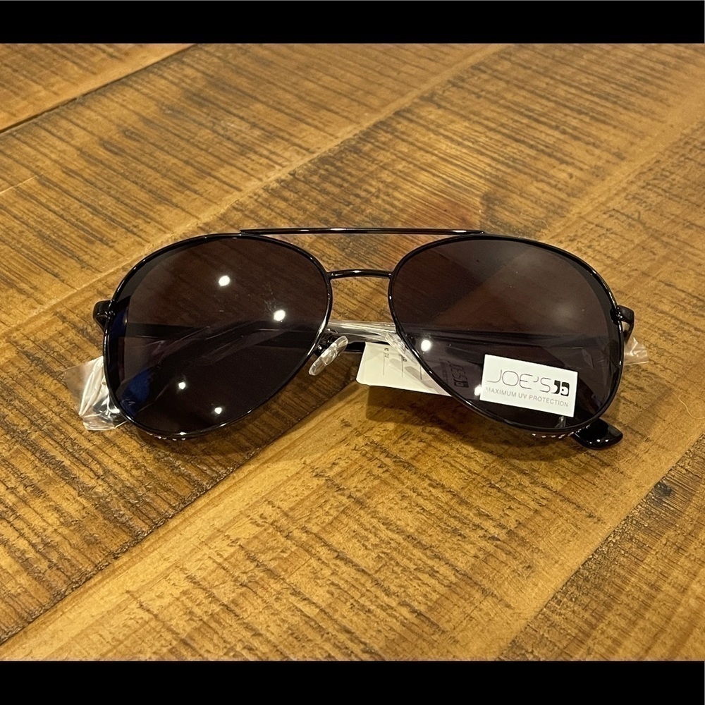NWT Joe’s UV Black Metal Aviator Sunglasses